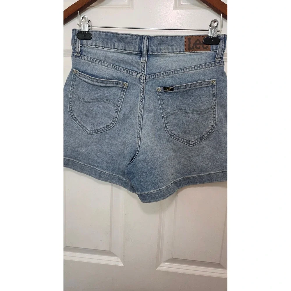 NEW Lee Denim Shorts Womens 6 Blue Fresh Day High Rise 4 Inch 112366364